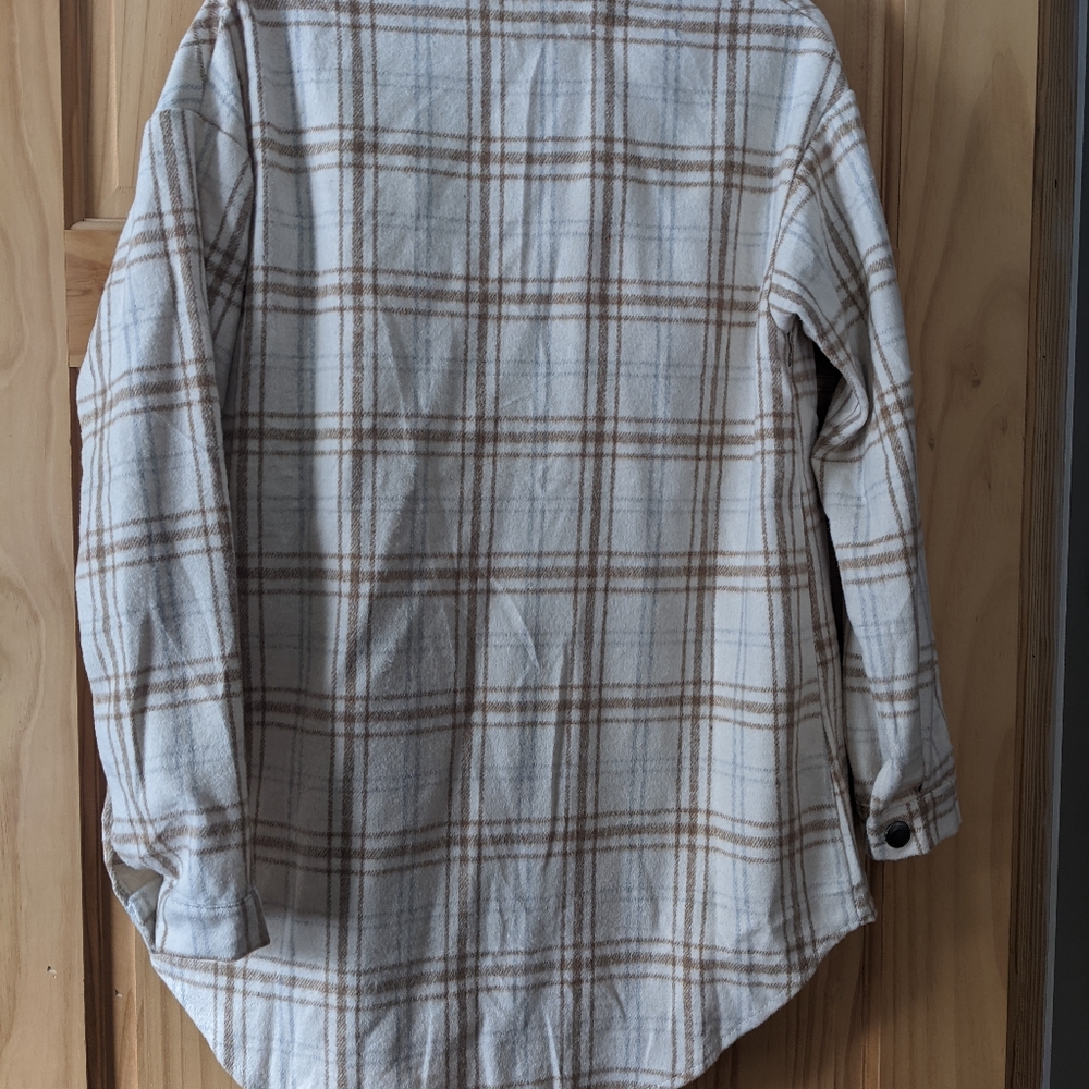 Flannel/plaid button down - Picture 4 of 4